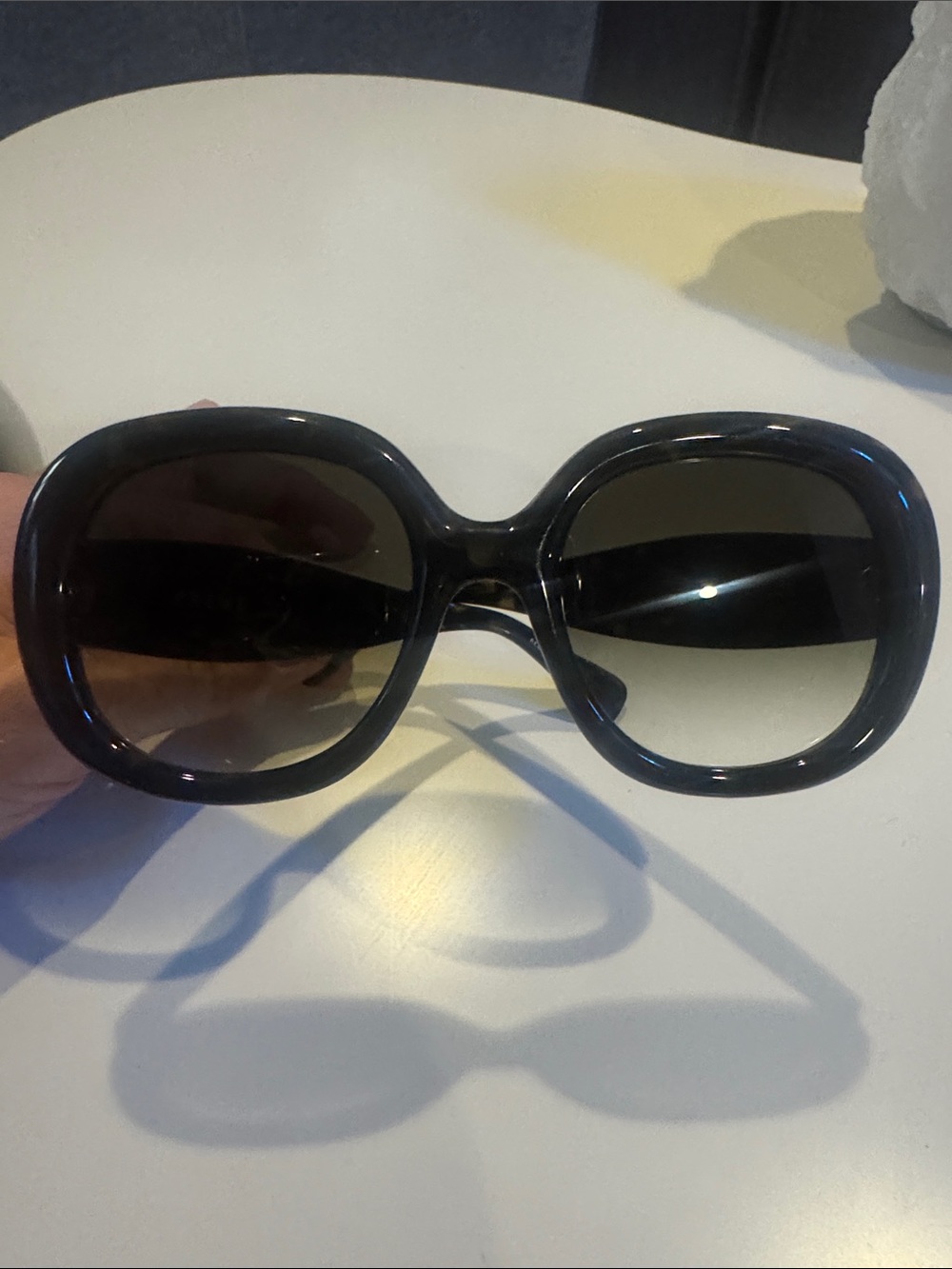 KREWE CHLOE | Tortuga Noir Black Oversized Round Women's Sunglasses - Picture 8 of 10
